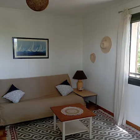 Апартаменты Ground Floor 2 St-raphael Сен-Рафаэль
