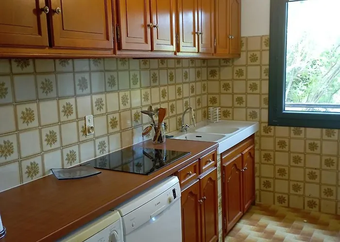 Ground Floor 2 St-raphael Апартаменты *